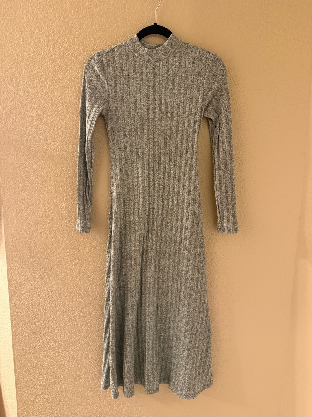 Zara Ribbed Long Sleeve Midi Dress - Light Green